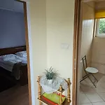 Bed & Breakfast Dom Noclegowy Wiktoria *