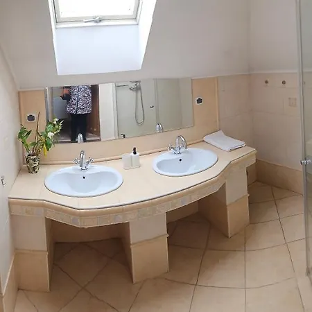 Dom Noclegowy Wiktoria *